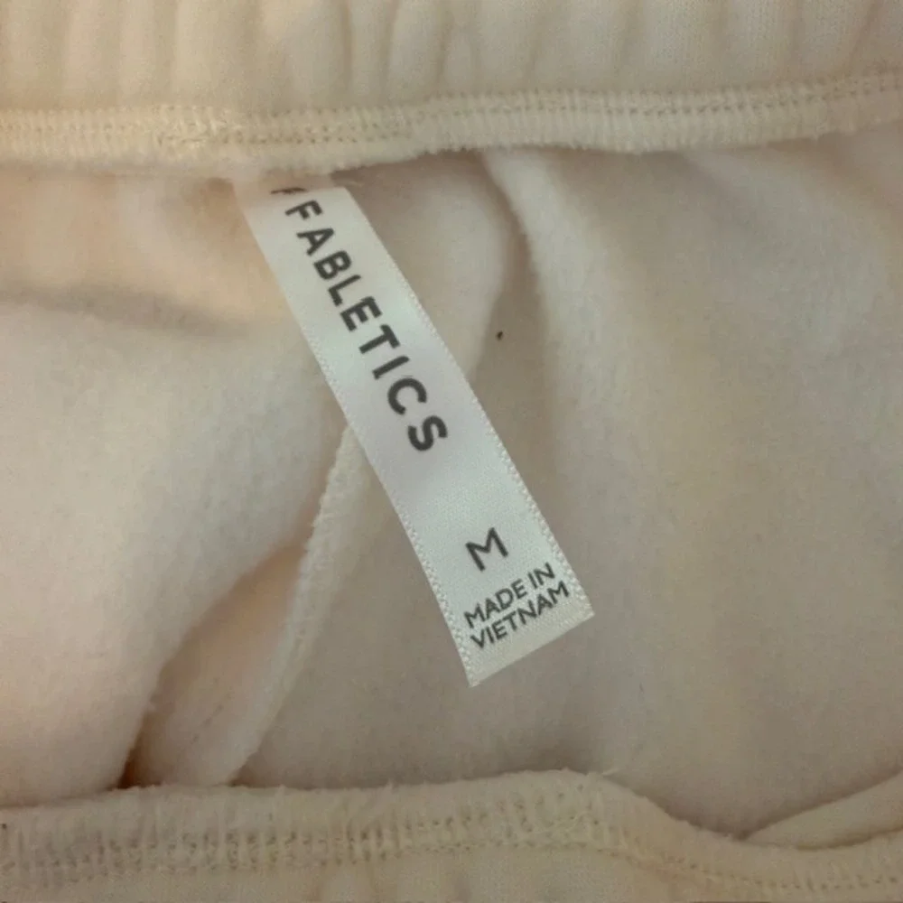 Fabletics Weekend Baggy Jogger Pants Ivory Drawstring Elastic Size Medium - Picture 5 of 9